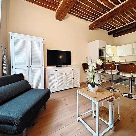 Croisette Carre D'or Cannes