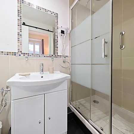 Croisette Carre D'or * Cannes