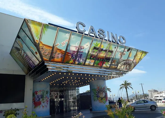 Croisette Carre D'or * Cannes